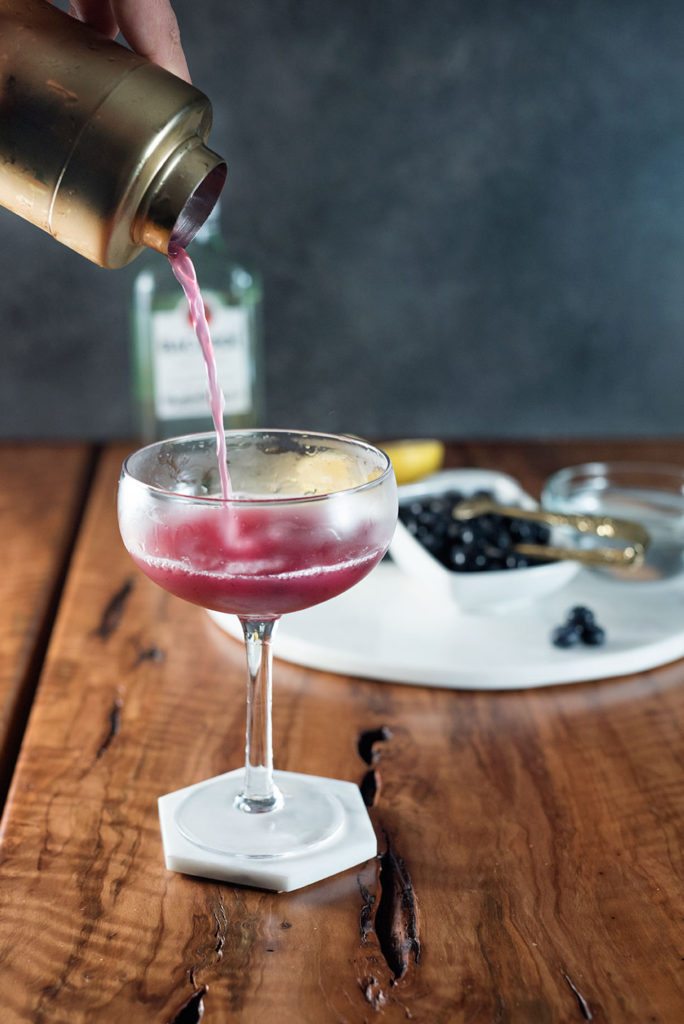 blueberry honey bee cocktail